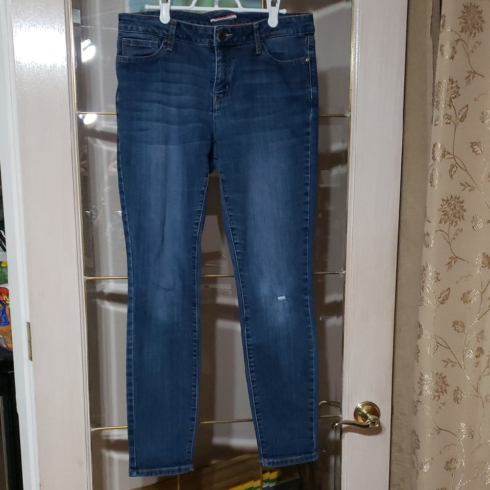 Tommy Hilfiger Skinny Jeans. Women's SIZE 8R.